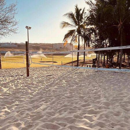 Apto De Luxo No Golfville Ideal Para Familia E Home Office Prox Do Beach Park Акирас Экстерьер фото